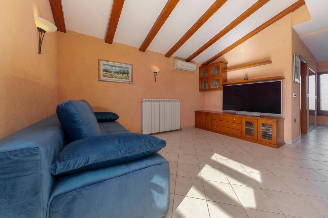 Apartma Koper Pobegi Exterior foto